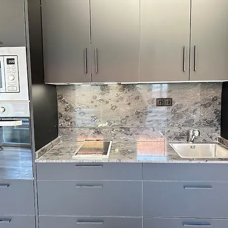 Ybh Pracer 19 I Apartment